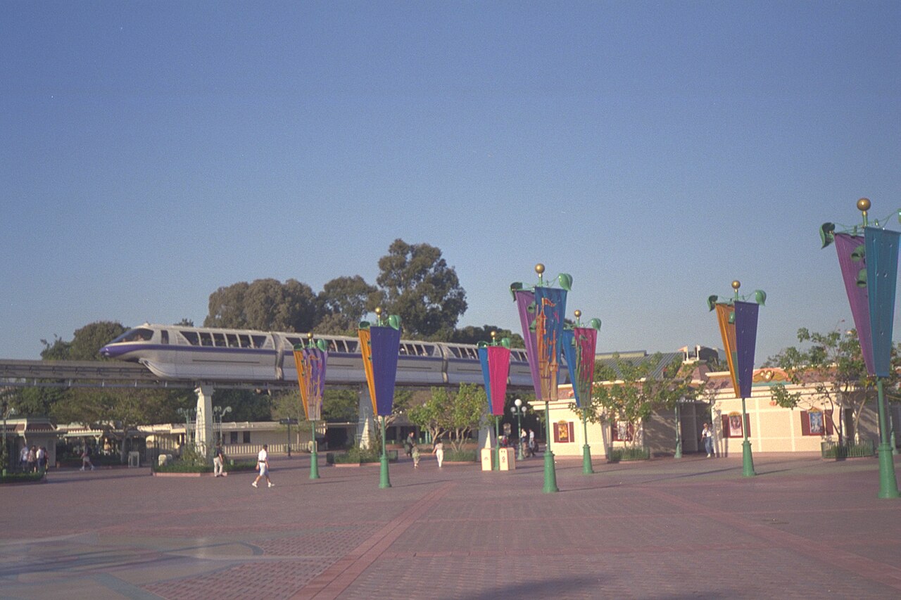 Monorail to Entrance Plaza
