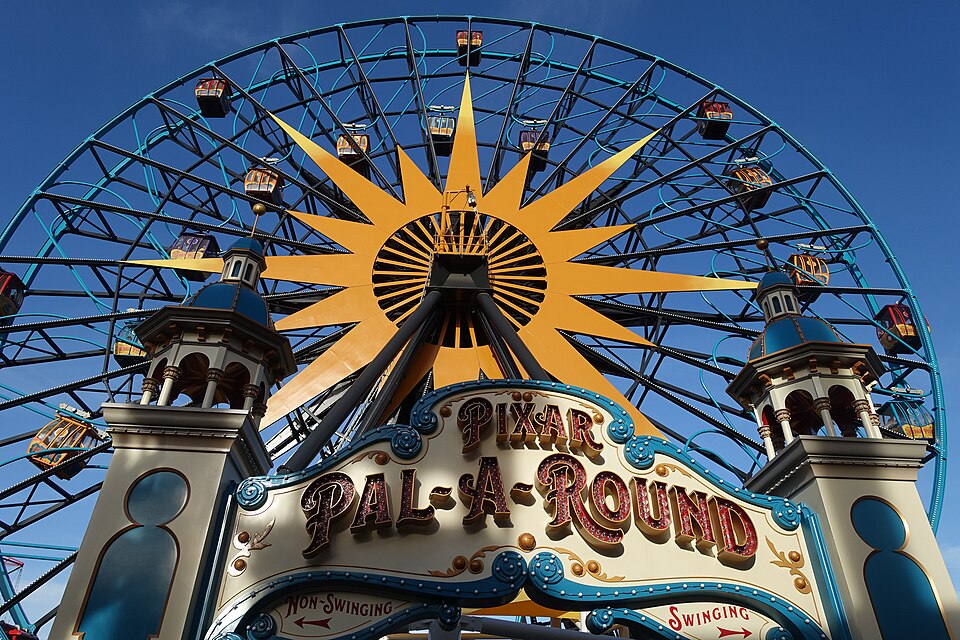 Pixar Pal-A-Round - Swinging