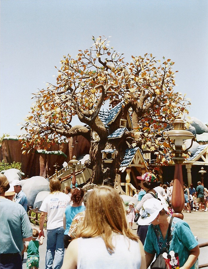 Chip 'n Dale's Treehouse