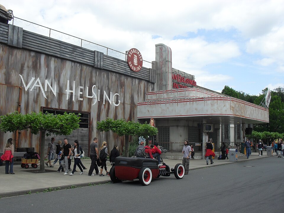 Van Helsing's Factory
